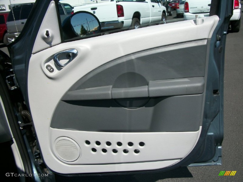 2006 Chrysler PT Cruiser Standard PT Cruiser Model Pastel Slate Gray Door Panel Photo #69809422