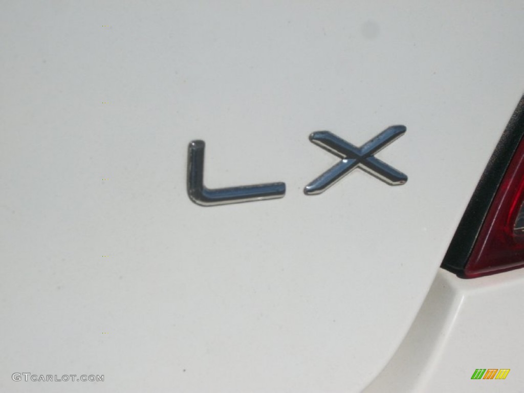 2001 Chrysler Sebring LX Sedan Marks and Logos Photos