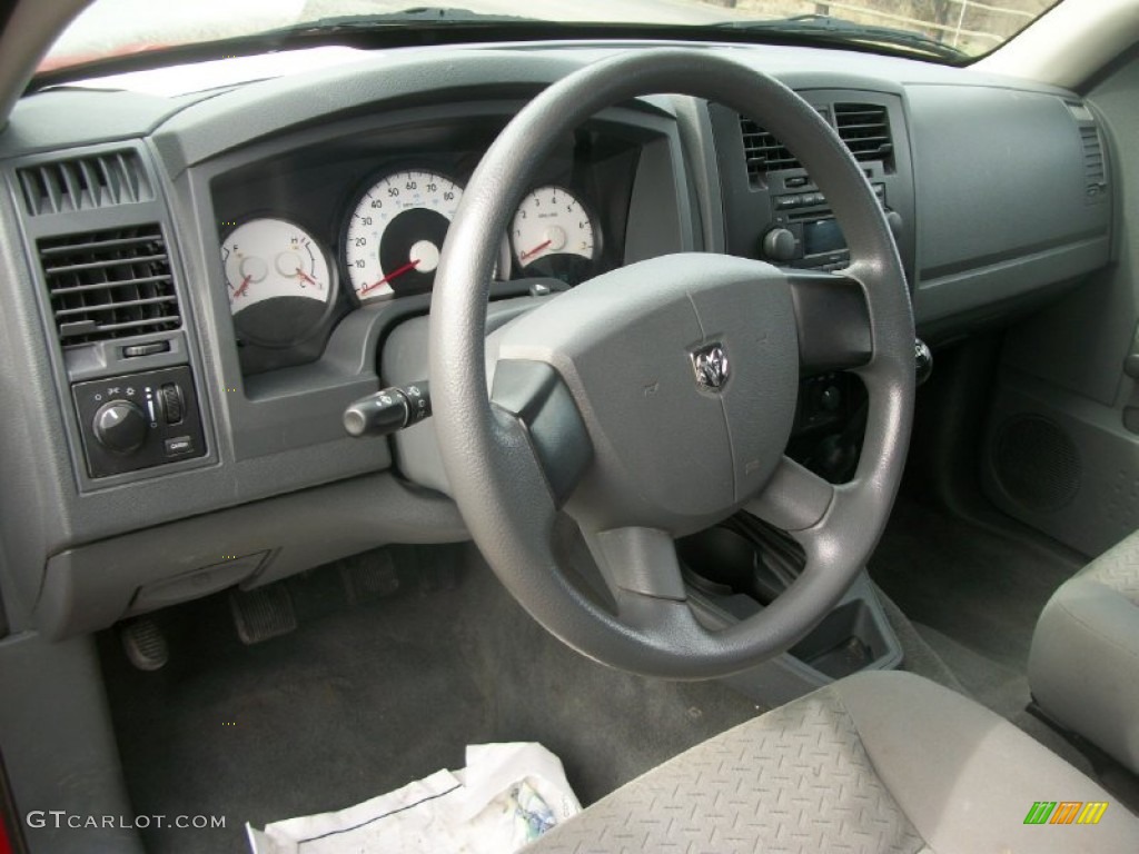 2007 Dodge Dakota ST Quad Cab 4x4 Medium Slate Gray Steering Wheel Photo #69810481