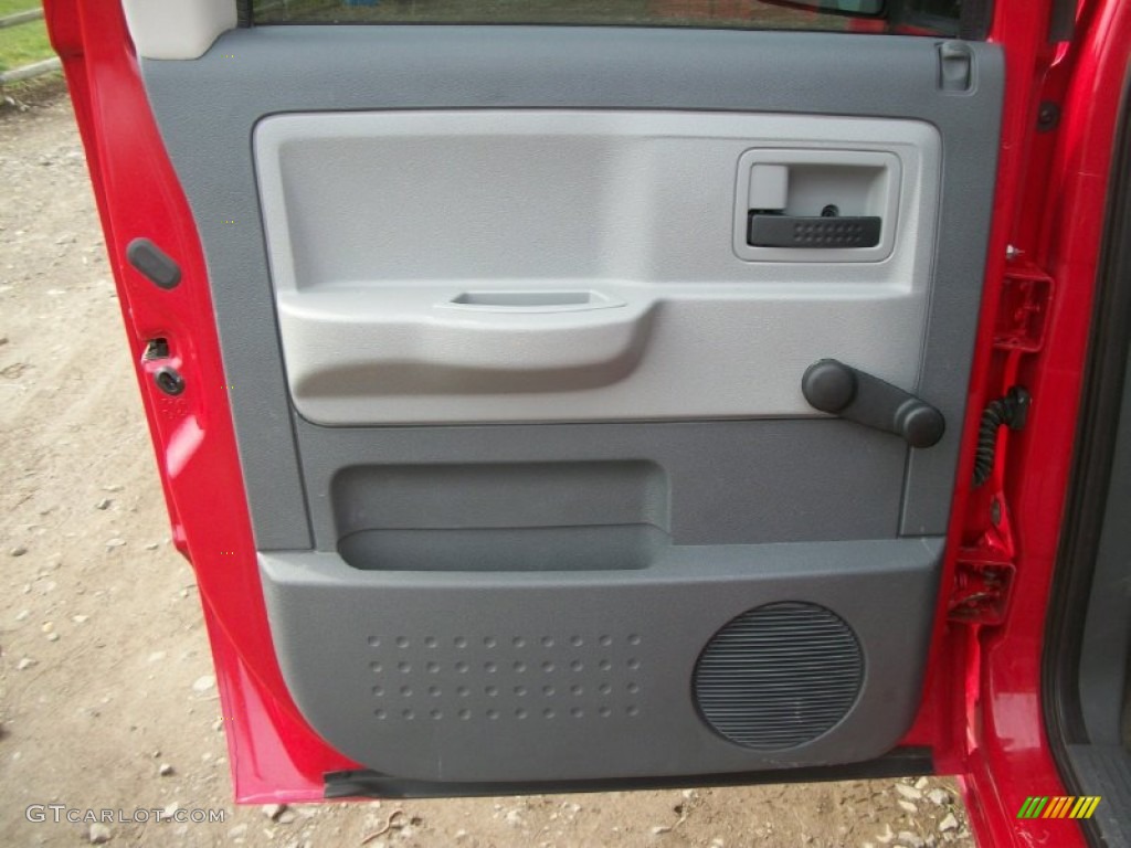 2007 Dodge Dakota ST Quad Cab 4x4 Door Panel Photos