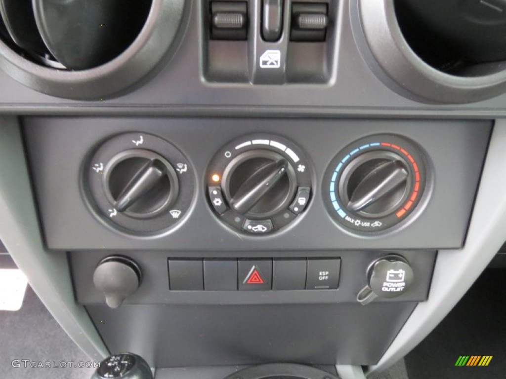 2008 Jeep Wrangler Unlimited X 4x4 Controls Photo #69811498