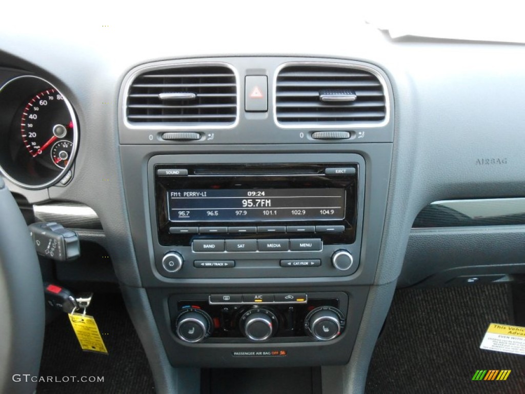 2013 Volkswagen GTI 2 Door Controls Photo #69813956