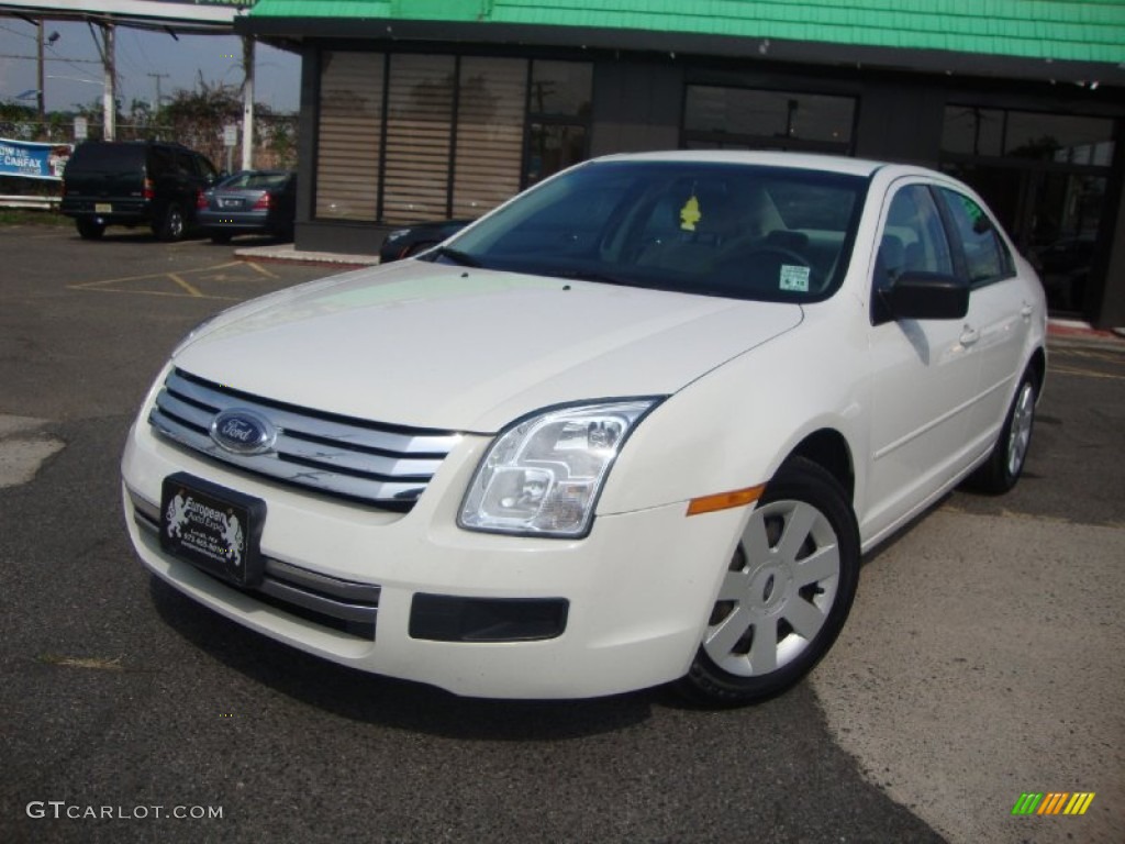 2008 Fusion S - White Suede / Camel photo #1