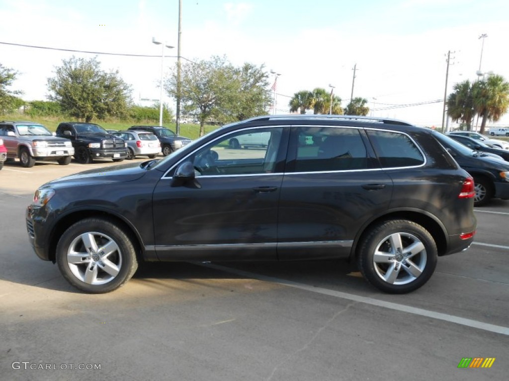 2013 Touareg TDI Lux 4XMotion - Galapagos Metallic / Cornsilk Beige photo #4