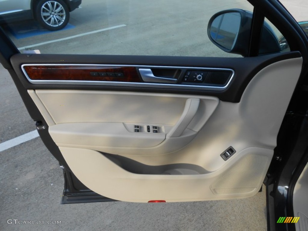 2013 Touareg TDI Lux 4XMotion - Galapagos Metallic / Cornsilk Beige photo #10