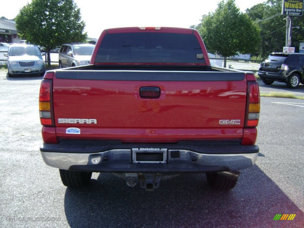 2003 Sierra 2500HD SLE Crew Cab 4x4 - Fire Red / Neutral photo #5