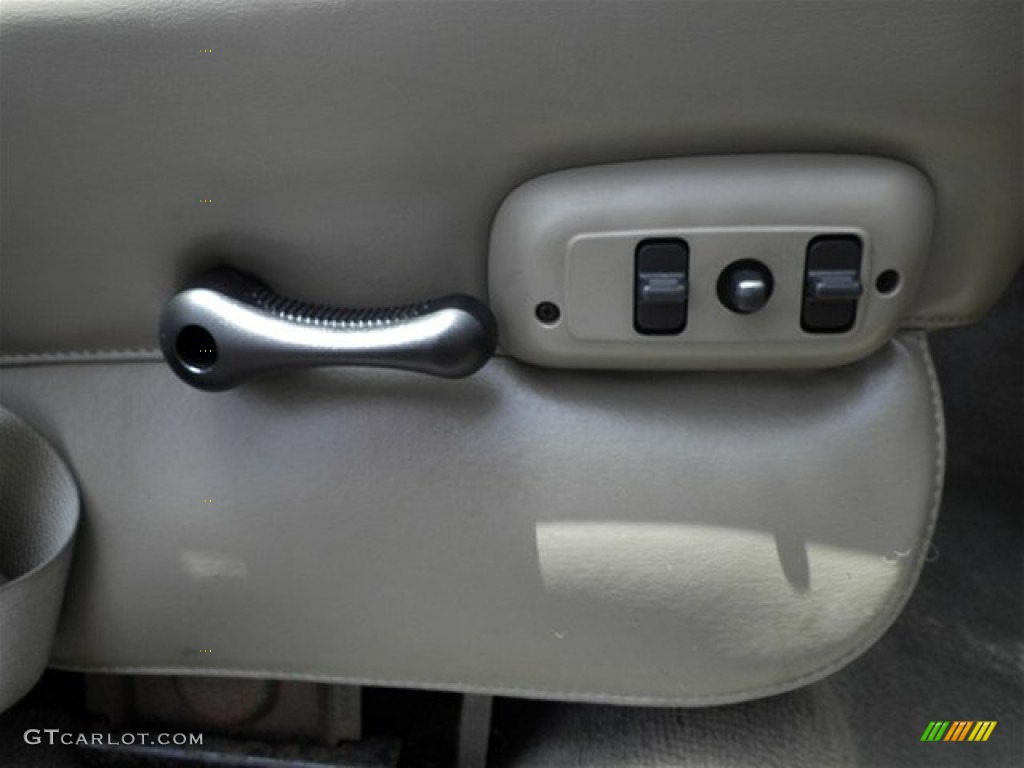 2006 Dodge Ram 3500 Laramie Quad Cab Dually Controls Photo #69819267