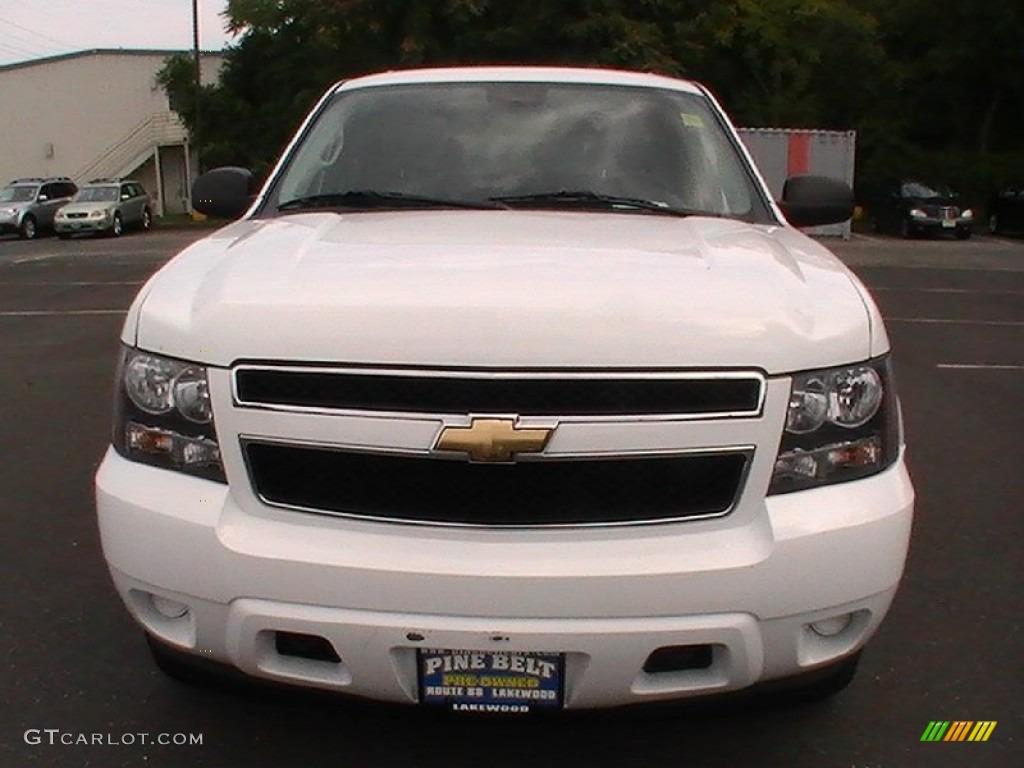 2008 Tahoe LS 4x4 - Summit White / Ebony photo #2