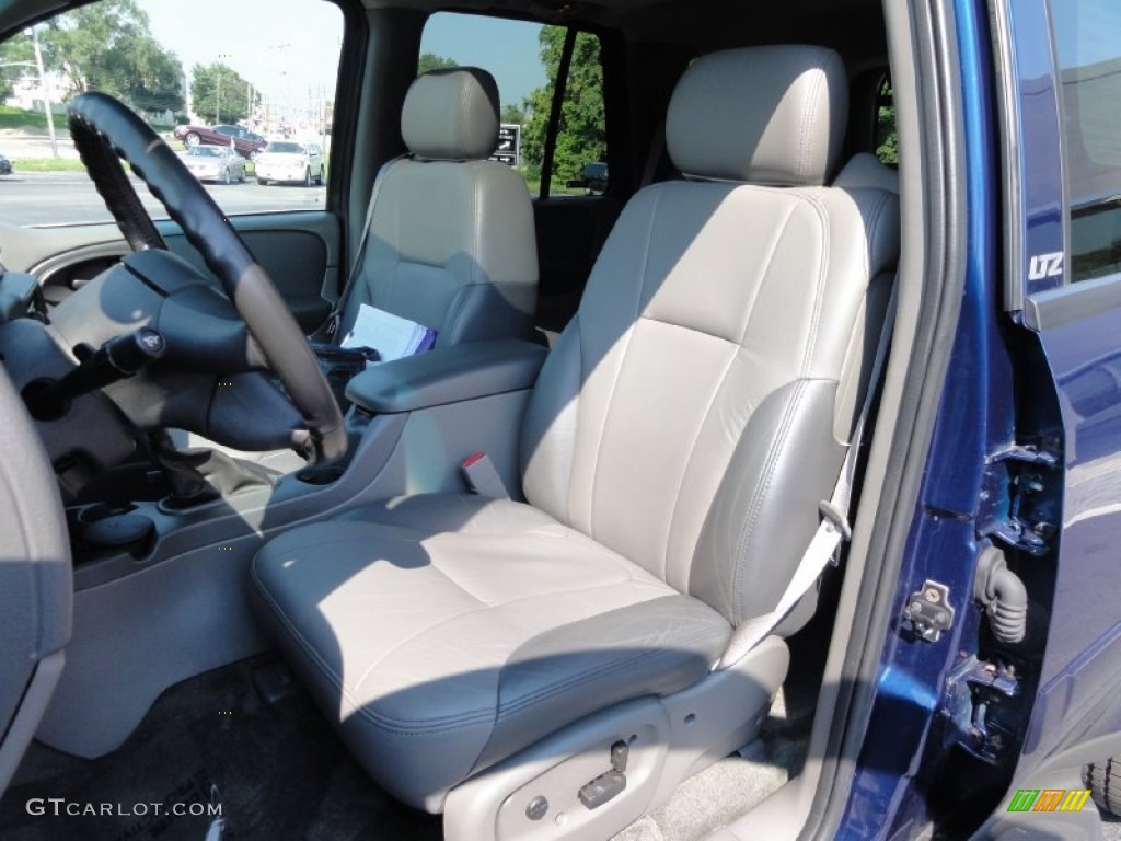 Light Pewter Interior 2002 Chevrolet TrailBlazer LTZ 4x4 Photo #69820432