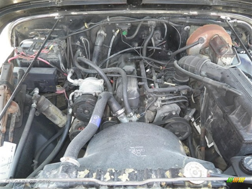 1991 Jeep Wrangler S 4x4 2.5 Liter OHV 8-Valve 4 Cylinder Engine Photo #69822577