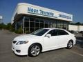 Super White - Camry SE Photo No. 1
