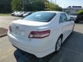 Super White - Camry SE Photo No. 5