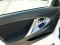 Super White - Camry SE Photo No. 19