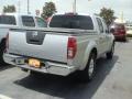 2009 Radiant Silver Nissan Frontier LE Crew Cab  photo #7