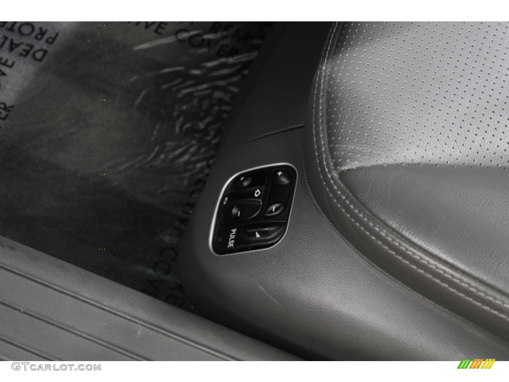 2005 Mercedes-Benz SL 55 AMG Roadster Controls Photo #69824287