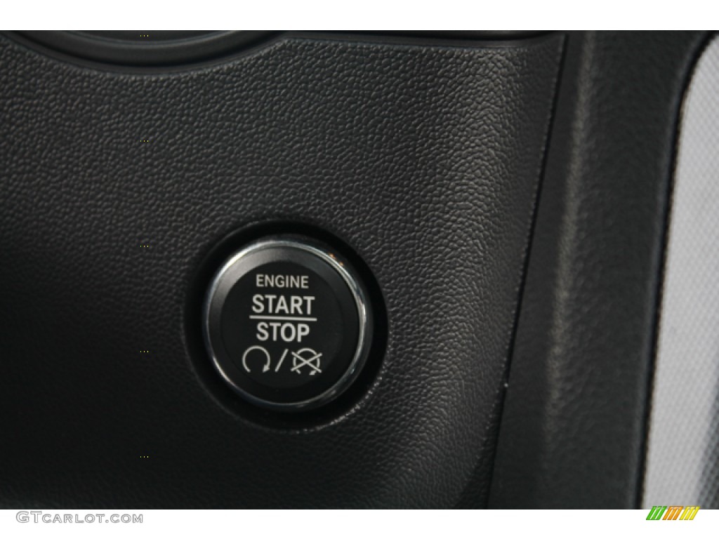 2009 Dodge Challenger R/T Classic Controls Photo #69825817