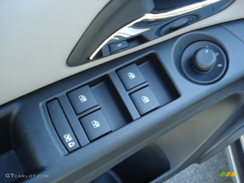 2013 Chevrolet Cruze LS Controls Photo #69826480