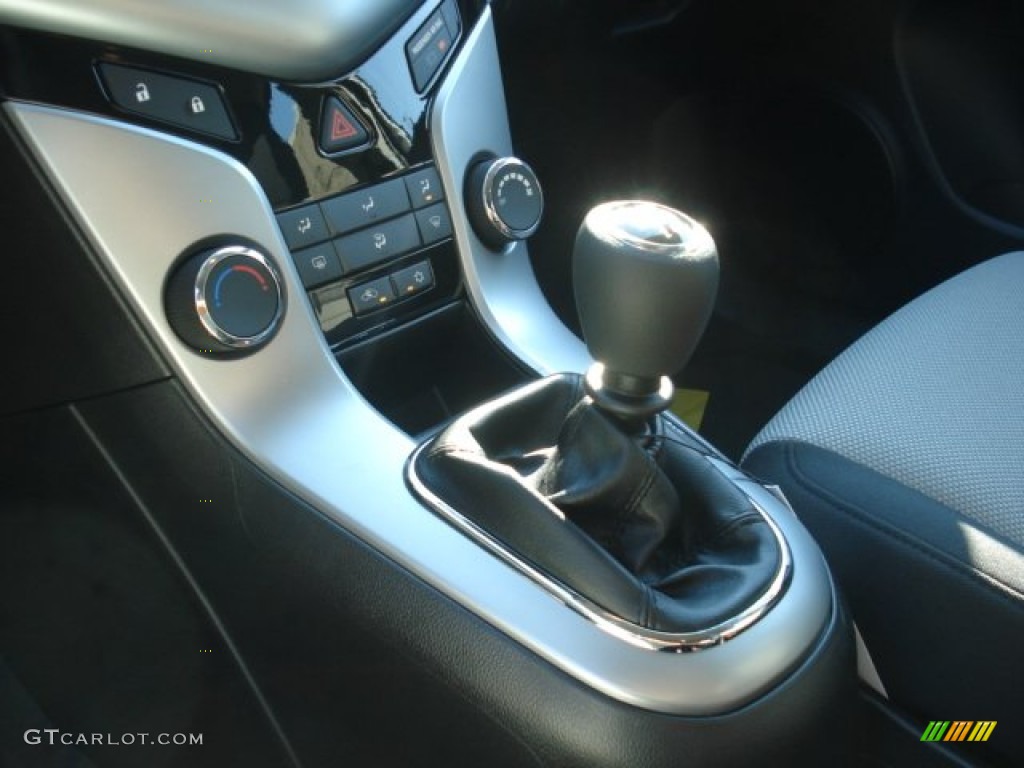 2013 Chevrolet Cruze LS 6 Speed Manual Transmission Photo #69826498