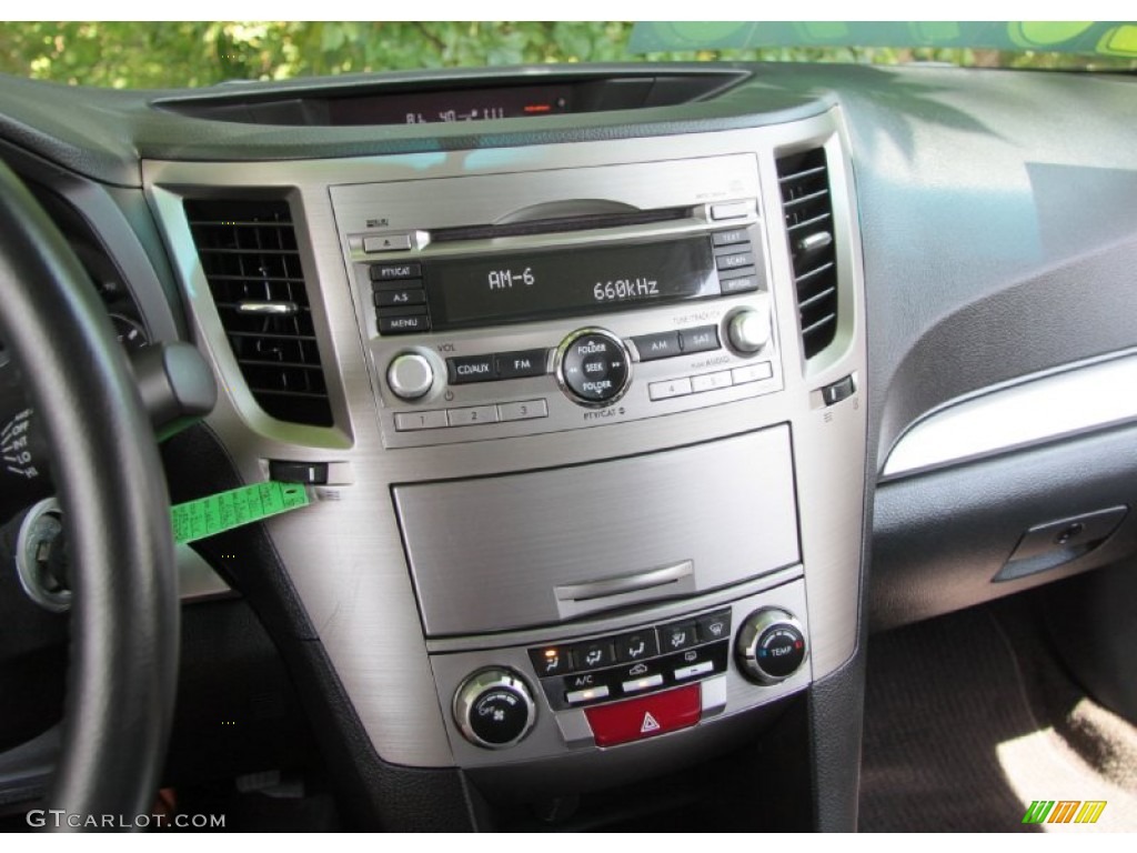 2011 Outback 2.5i Premium Wagon - Graphite Gray Metallic / Off Black photo #15