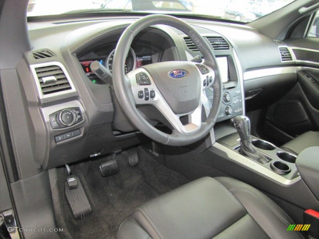 Charcoal Black Interior 2013 Ford Explorer XLT Photo #69830446