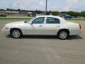 2004 Vibrant White Lincoln Town Car Ultimate  photo #4