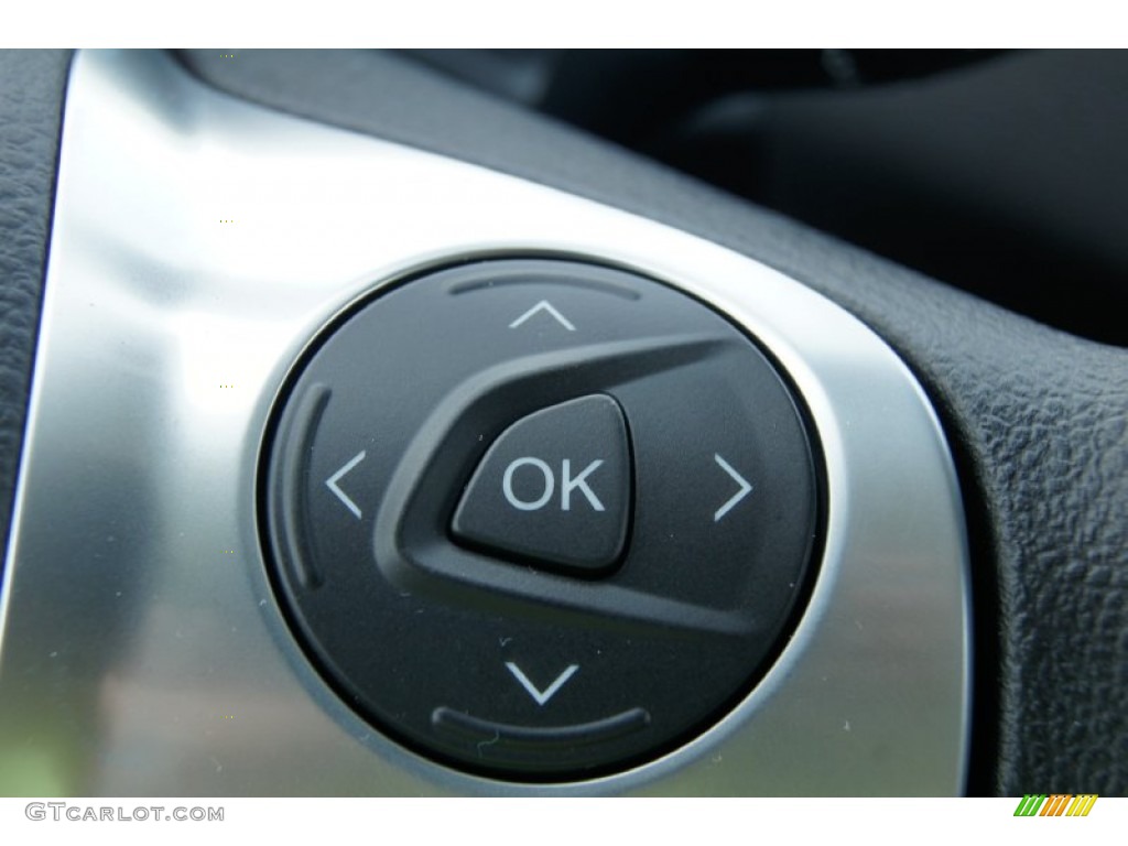 2013 Ford Escape SE 2.0L EcoBoost Controls Photo #69832042