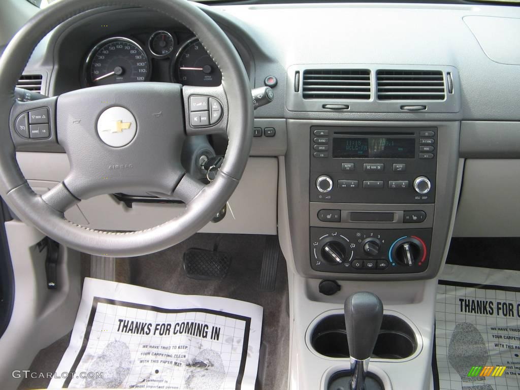 2005 Cobalt LS Sedan - Blue Granite Metallic / Ebony photo #9