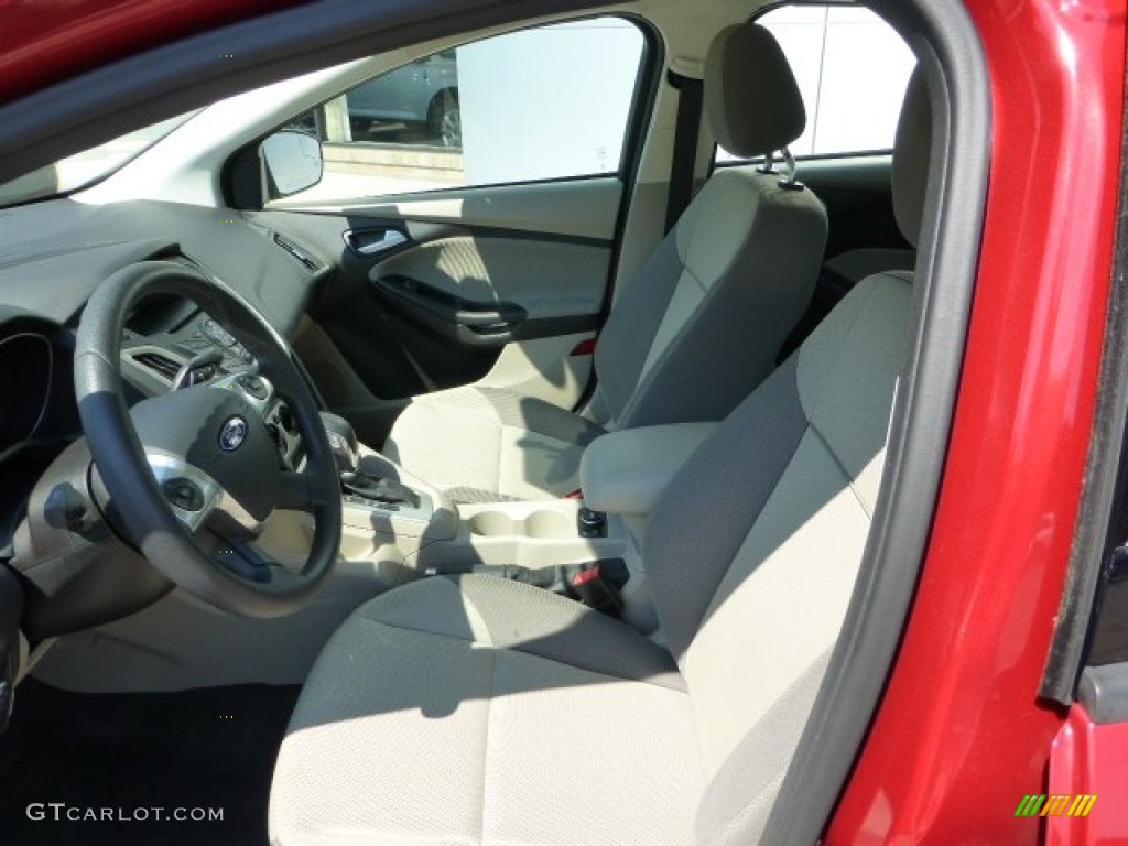 2012 Ford Focus SE Sedan Front Seat Photos