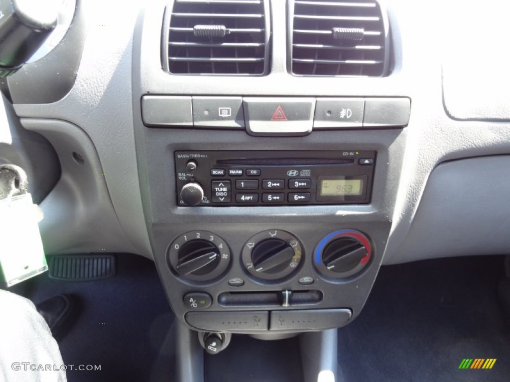 2004 Accent GL Coupe - Stormy Gray / Gray photo #14