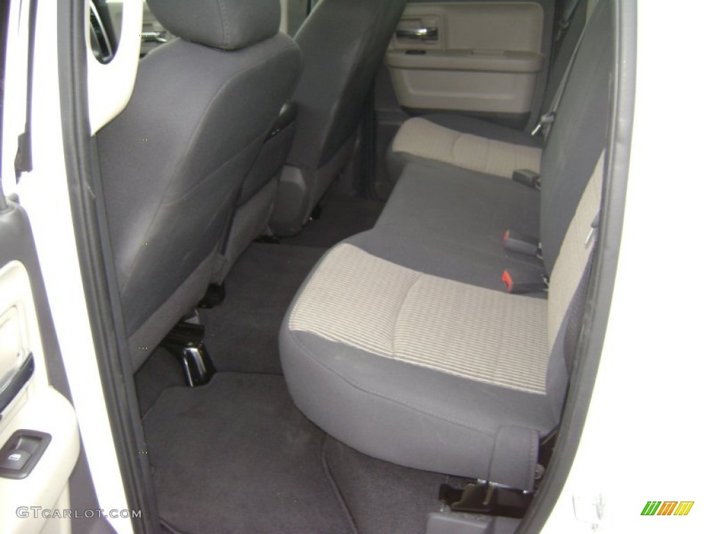 2012 Ram 1500 SLT Quad Cab 4x4 - Bright White / Dark Slate Gray/Medium Graystone photo #11