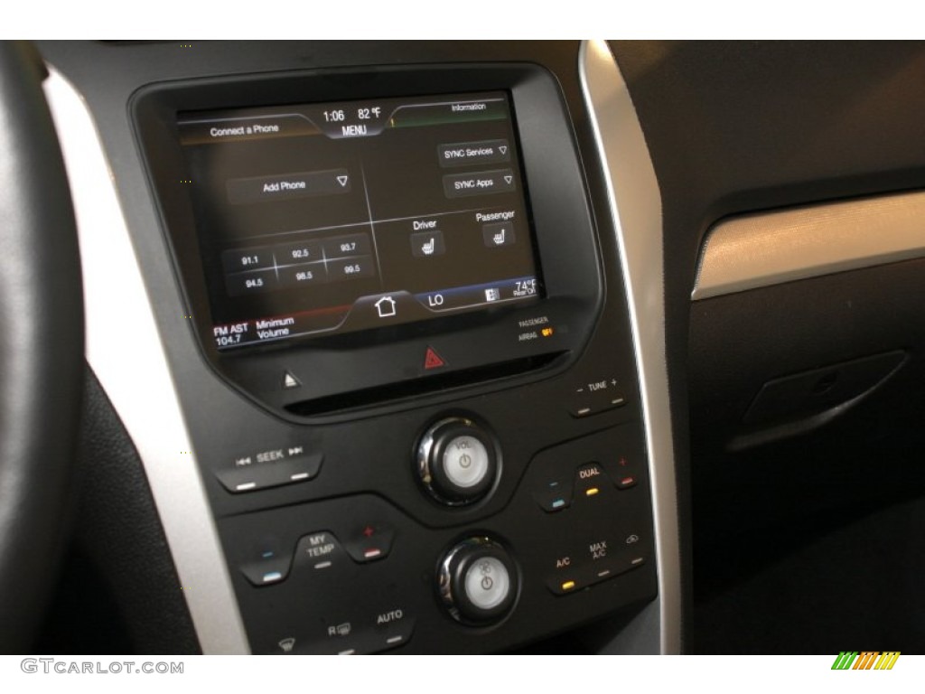 2012 Explorer XLT 4WD - Black / Charcoal Black photo #16