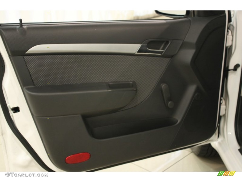 2010 Aveo LT Sedan - Summit White / Charcoal photo #5