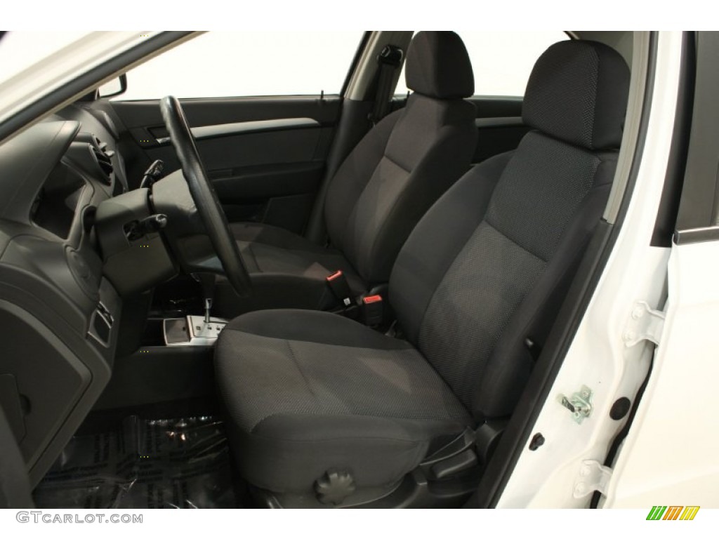 2010 Aveo LT Sedan - Summit White / Charcoal photo #6