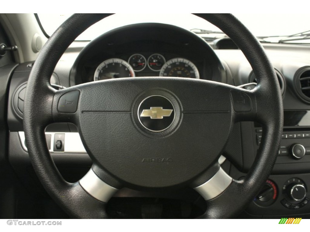 2010 Aveo LT Sedan - Summit White / Charcoal photo #7