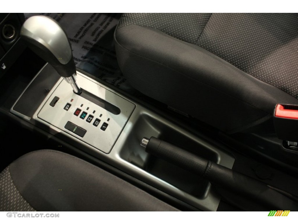 2010 Aveo LT Sedan - Summit White / Charcoal photo #11