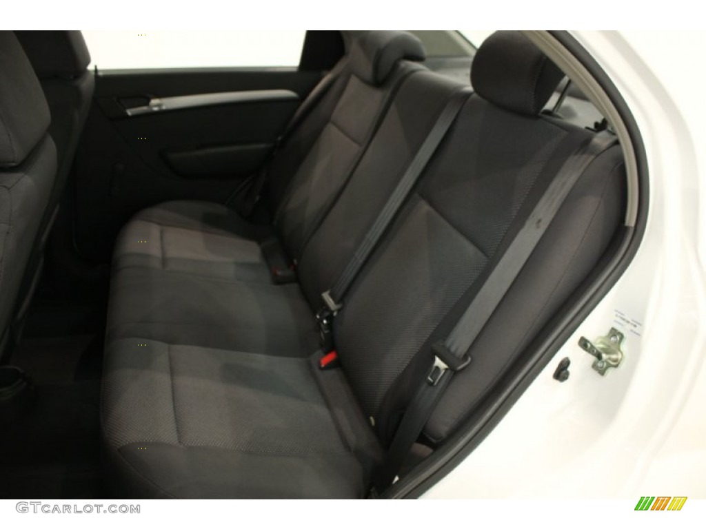 2010 Aveo LT Sedan - Summit White / Charcoal photo #16