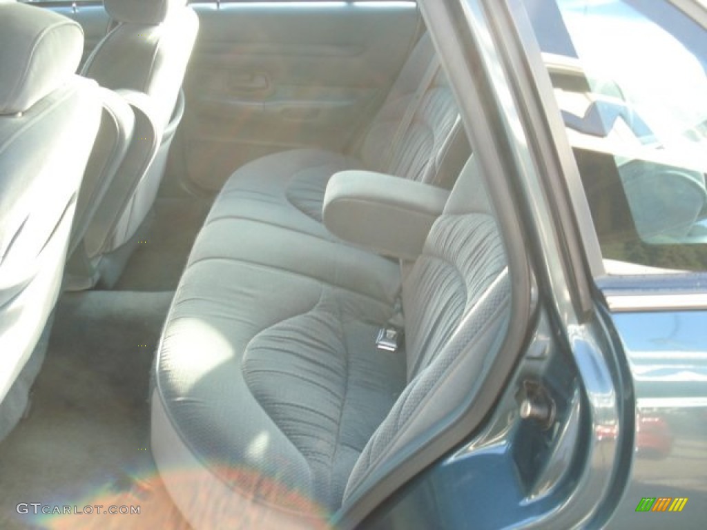 1995 Crown Victoria LX - Medium Willow Metallic / Green photo #16