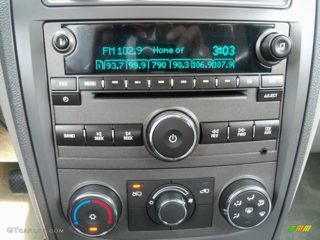 2011 HHR LT - Arctic Ice White / Gray photo #9
