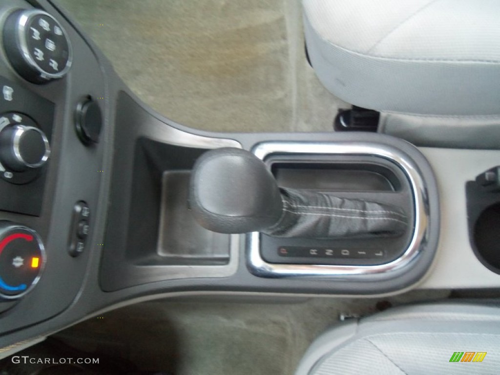 2011 HHR LT - Arctic Ice White / Gray photo #10