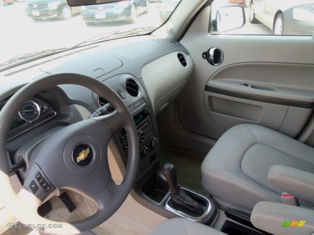 2011 HHR LT - Arctic Ice White / Gray photo #12
