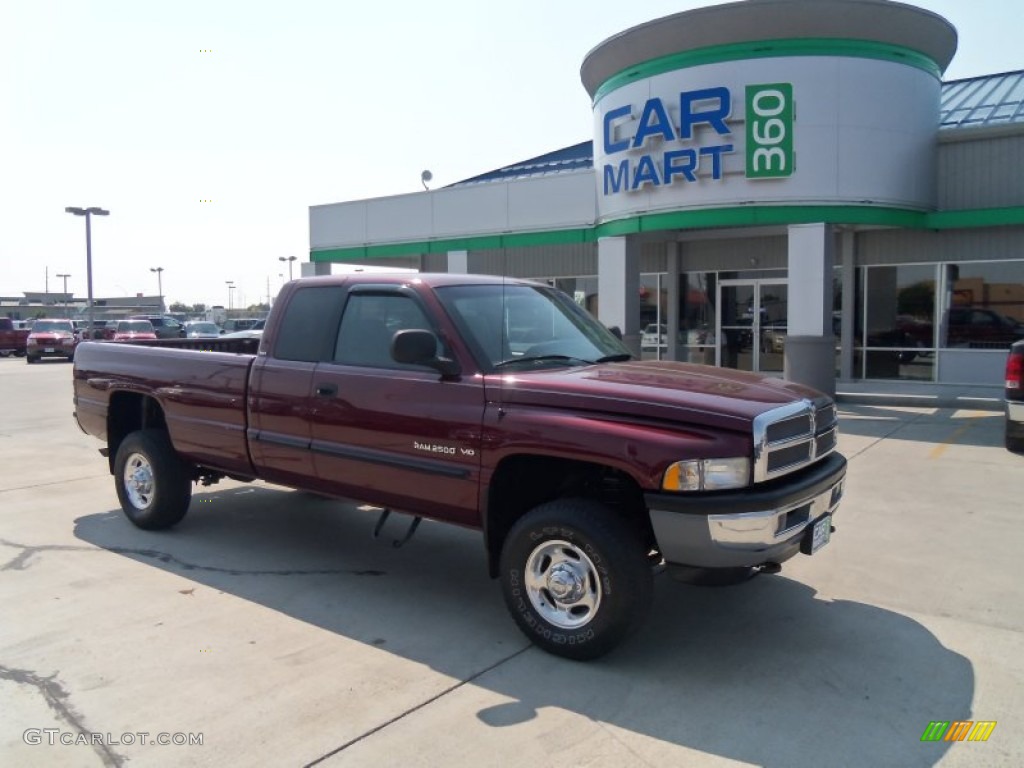 2001 Ram 2500 SLT Quad Cab 4x4 - Dark Garnet Red Pearl / Agate photo #1
