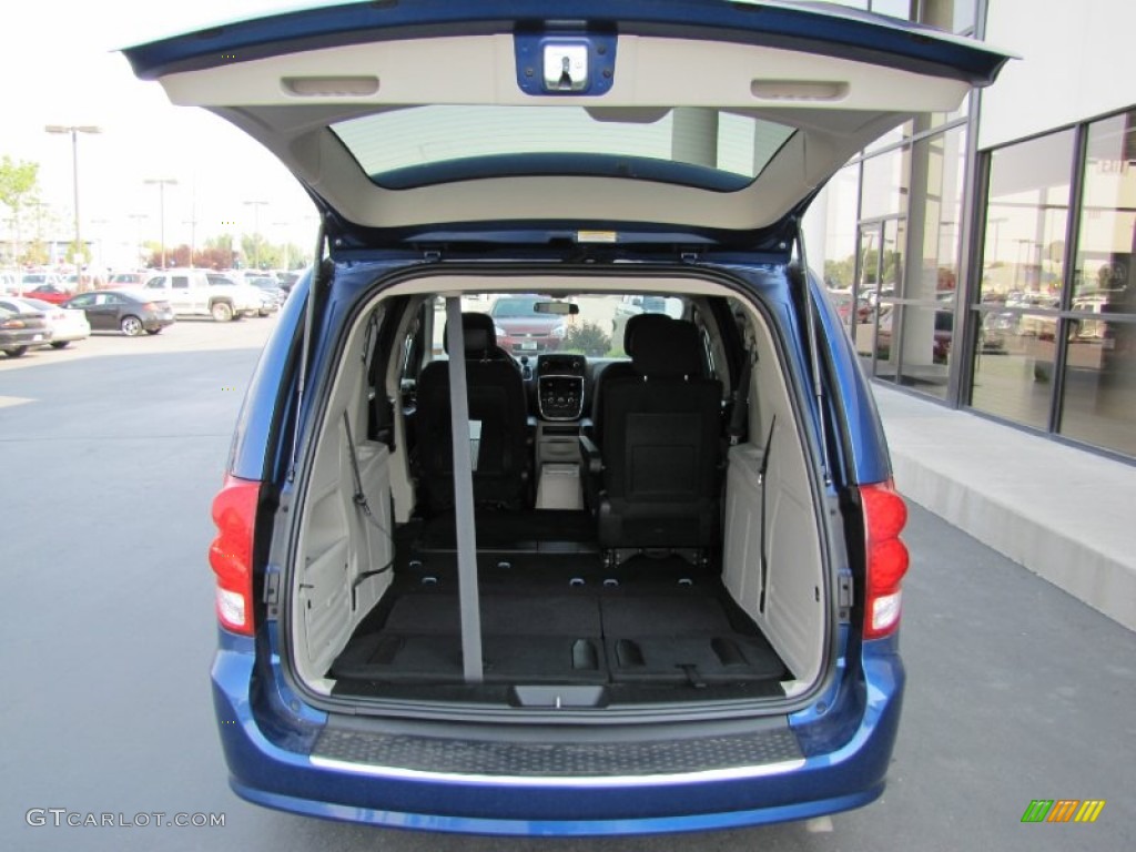 2011 Grand Caravan Express - Deep Water Blue Pearl / Black/Light Graystone photo #29