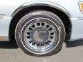 2002 Lincoln Town Car Cartier Wheel and Tire Photo