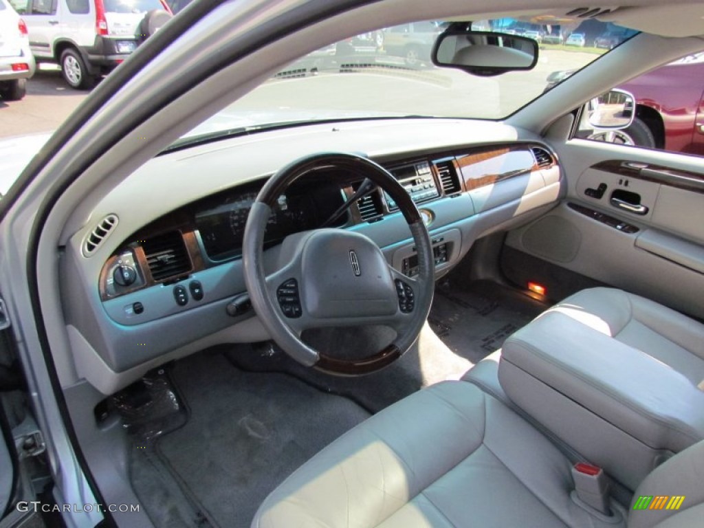 Light Graphite Interior 2002 Lincoln Town Car Cartier Photo #69843592