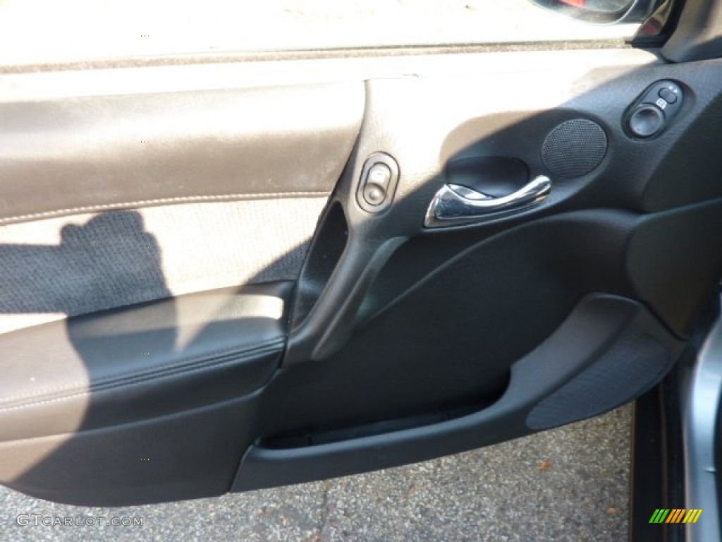2002 L Series L200 Sedan - Silver Blue / Black photo #16