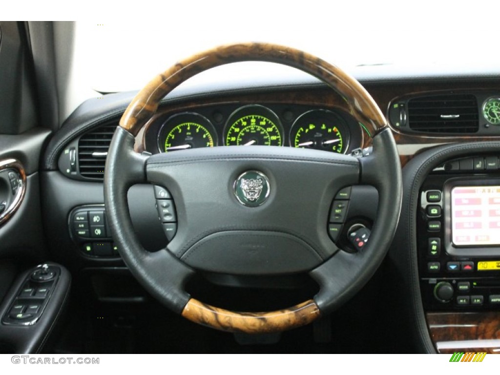 2004 Jaguar XJ Vanden Plas Charcoal Steering Wheel Photo #69848617