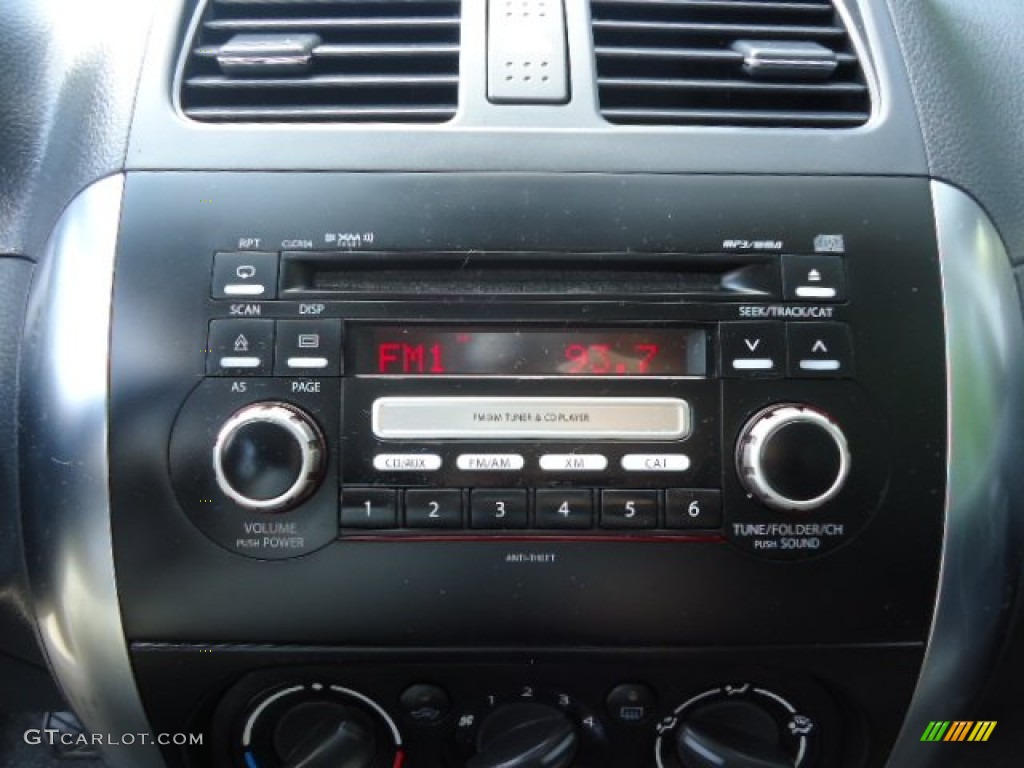 2008 Suzuki SX4 Crossover AWD Audio System Photo #69850702