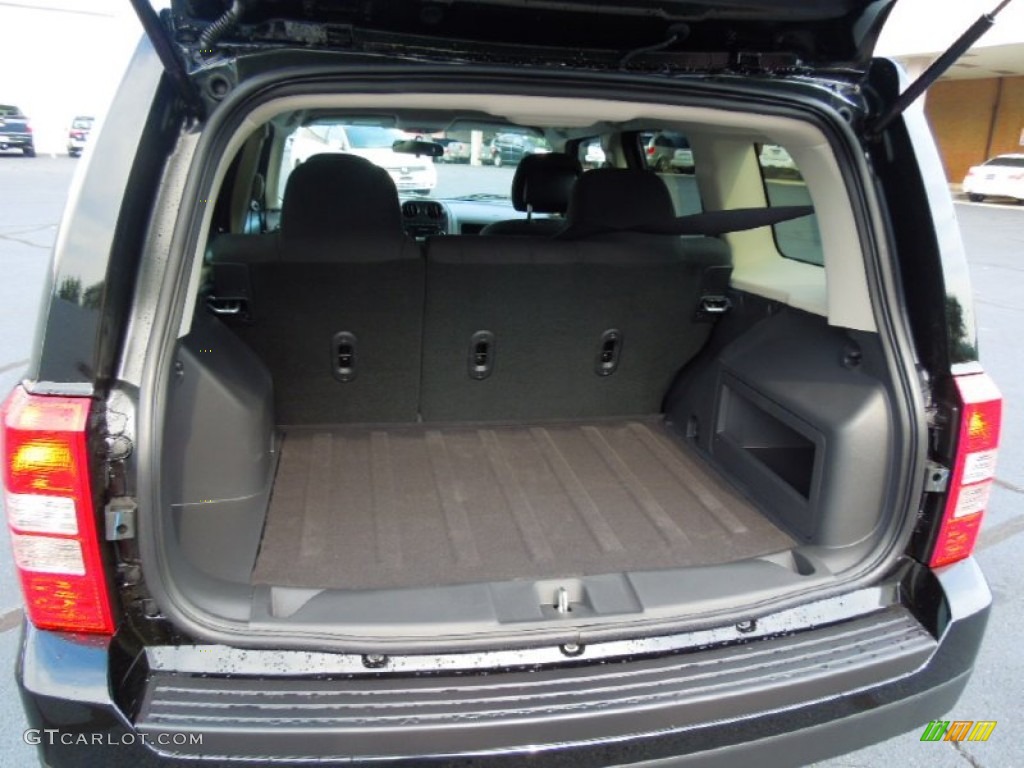 2013 Jeep Patriot Sport Trunk Photo #69851194