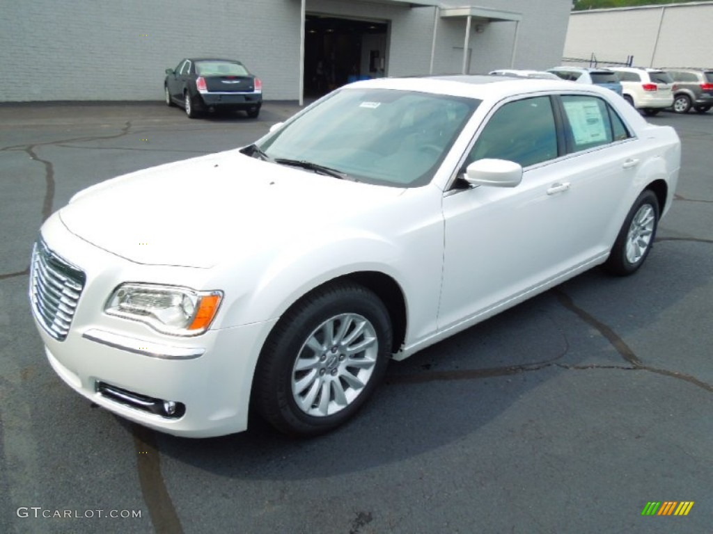 Ivory Tri-Coat Pearl 2013 Chrysler 300 Standard 300 Model Exterior Photo #69851989