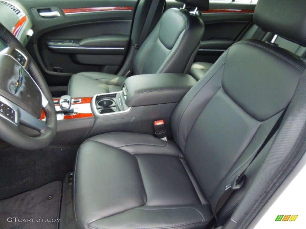 2013 Chrysler 300 Standard 300 Model Front Seat Photo #69852049